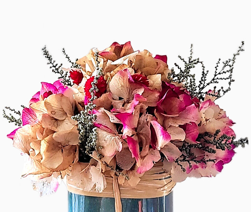 Centro con Hortensias preservadas